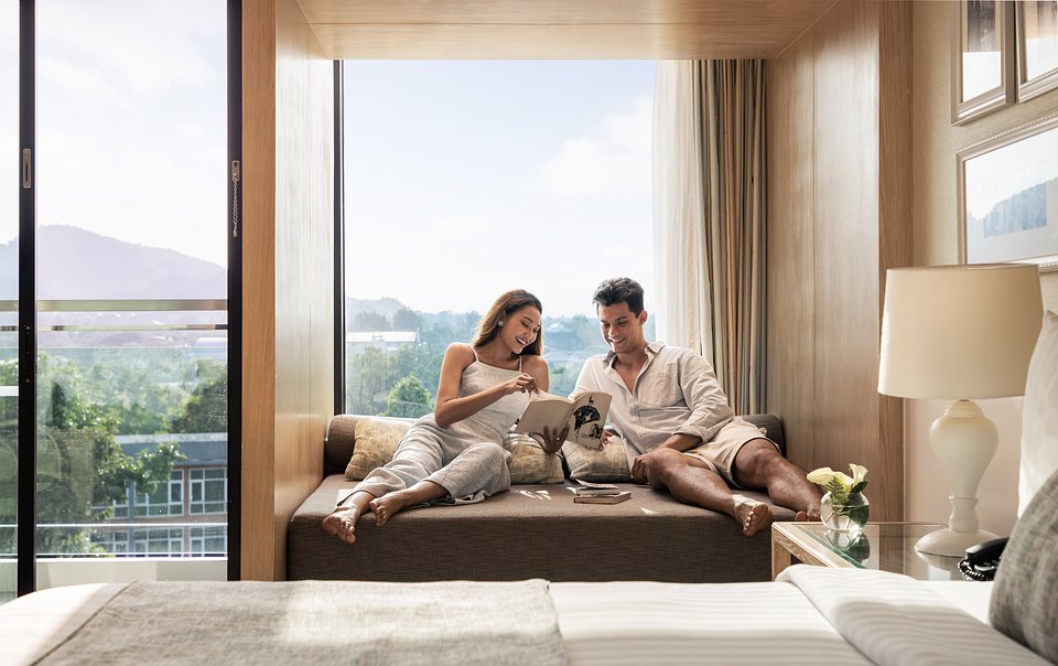 Amari Hua Hin_Deluxe Hill View Room_Lifestyle .jpg