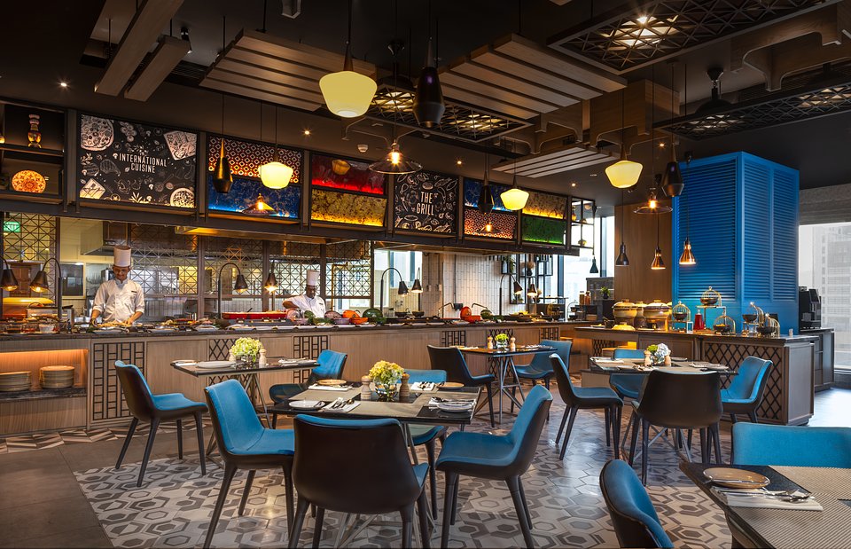 Amari Colombo Sri Lanka - City View - Live Stations.jpg