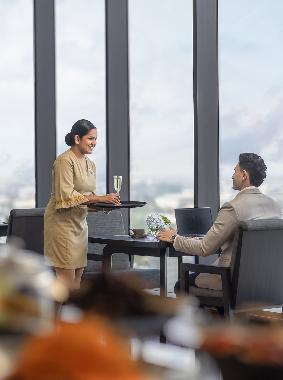 Amari Colombo Sri Lanka - Club Pahana - City View - Business Executive and Amari Host 3.jpg