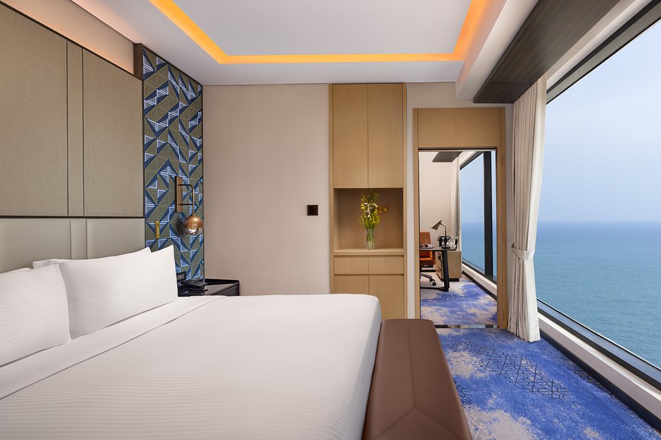 Amari Colombo Sri Lanka -Executive Suite Ocean View - Bedroom 4.jpg