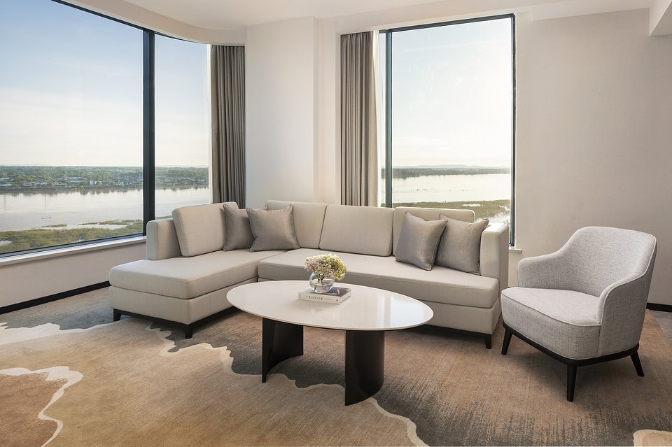 Amari Vientiane - Junior Suite River View - Living Area.jpg