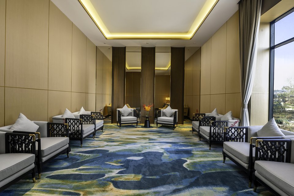 Amari Vientiane - VIP Holding Room - Casual Setup 1.jpg