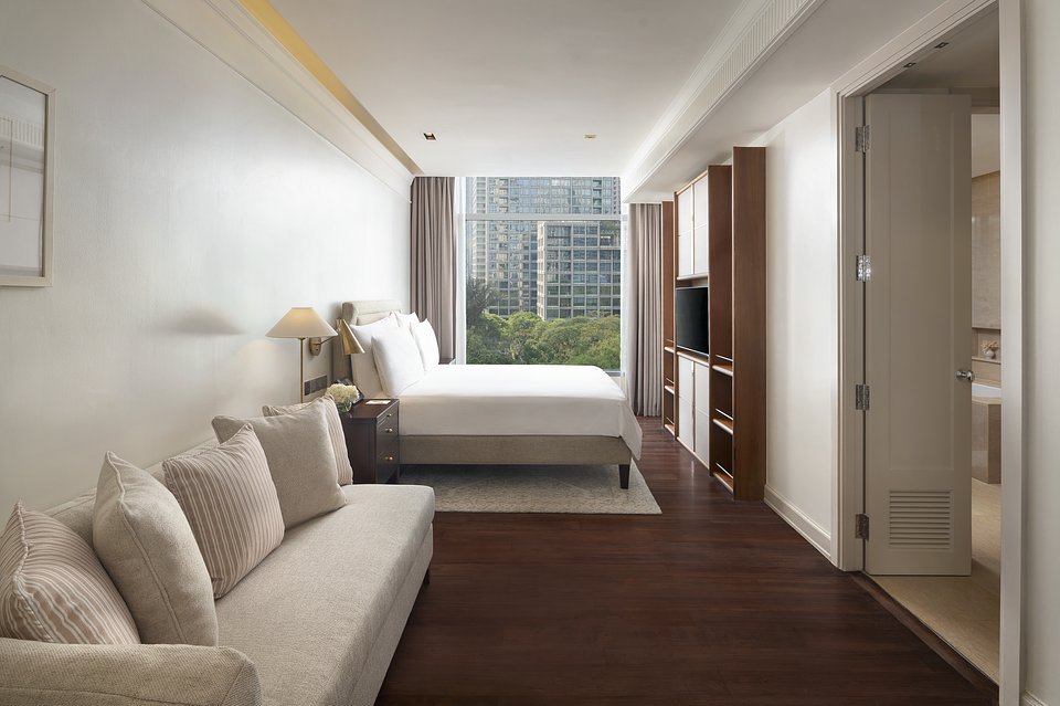 Oriental Residence Bangkok-Junior Suite Prestige-Bedroom 1.JPG