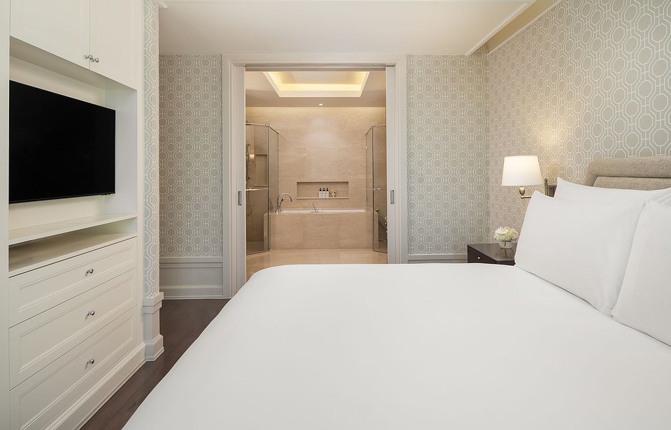 Oriental Residence Bangkok-One Bedroom Prestige-Bedroom.jpg