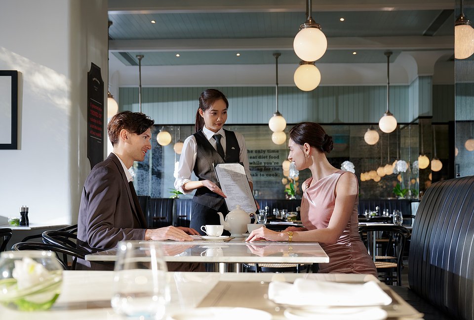 Oriental Residence Bangkok-Dining-Café Claire-Lifestyle 2.jpg