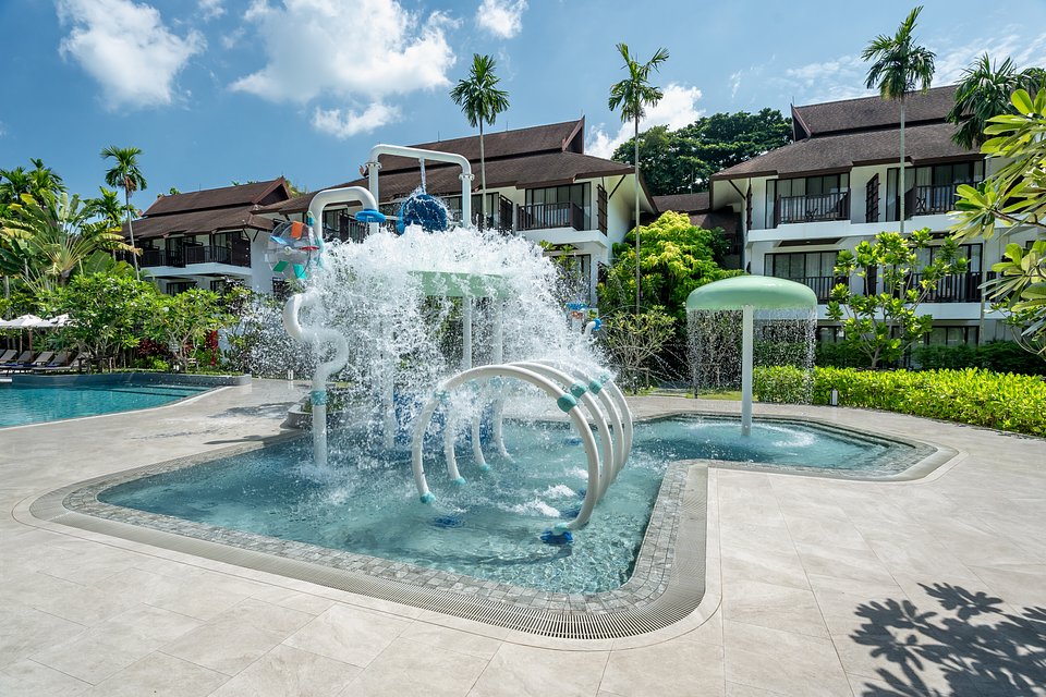 Amari Koh Samui - Aqua Toys - Garden Wing Pool (1).jpg