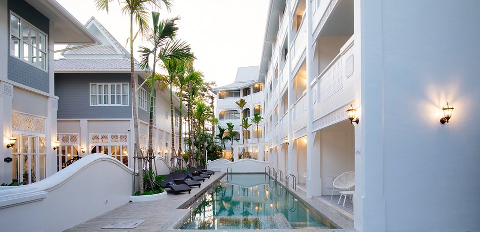 Away Chiang Mai Thapae Resort_Pool.jpg