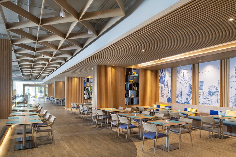 29_EAT_Interior_Design_Seating_Area (1).JPG