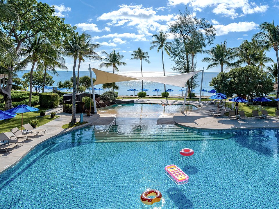 OZO Chaweng Samui_Splash 1.1.jpg