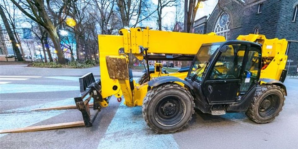 TELEHANDLER.jpg