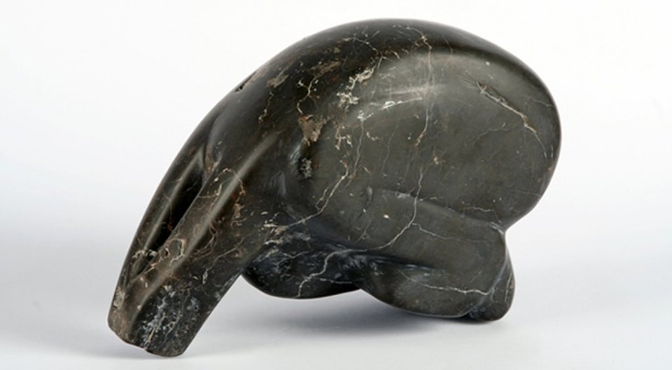 Jolanta Wołocznik, „Skłon”, 2015, granit, wym. 29 x 20 x 31 cm