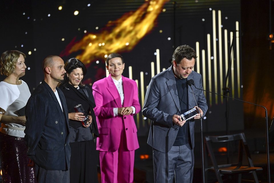 Przy mikrofonie Jan Holoubek, fot. Bartłomiej Szopa / AKPA