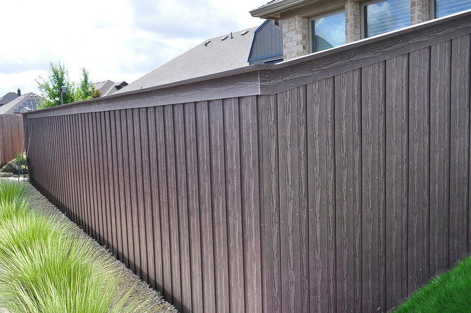 Eva-Last Oasis Fencing 