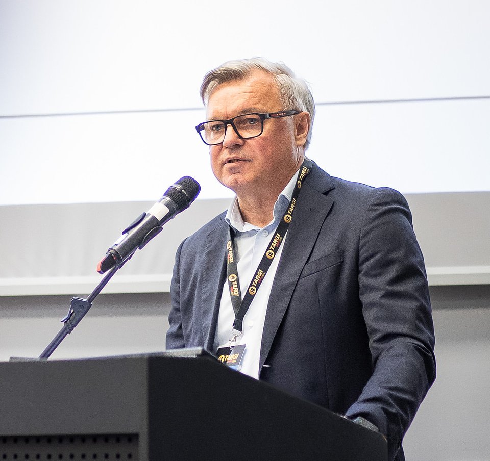 Marek Sawa_materiał foto Grupy Muszkieterów.jpg