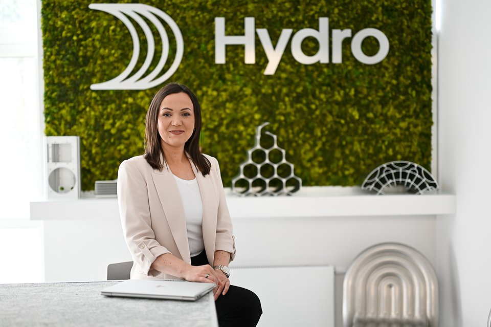 Ewelina Szarek-Stasiewicz, Dyrektor Sprzedaży Hydro Extrusion Poland