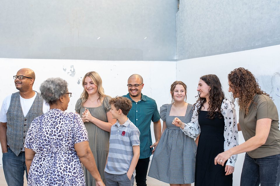 A7408763-Tood-Bridges-Family-Group-Candid.jpg