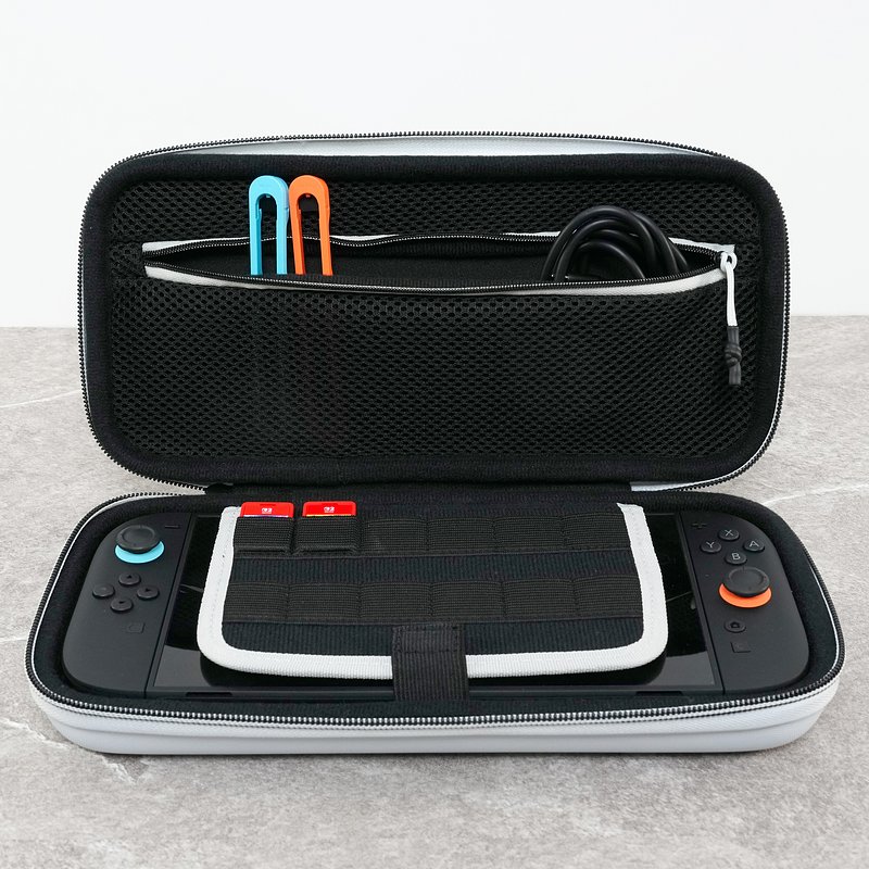 TB_PlayTrek_Travel-Case_NSW2_Stellar-White_A+Standard_09_3000x3000.jpg
