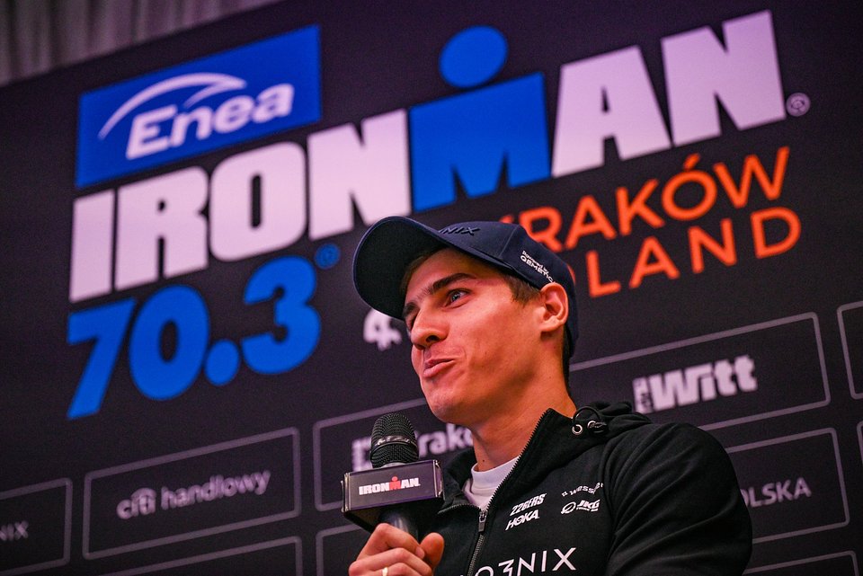 Kacper Stępniak - zwycięzca IRONMAN 70.3 Kraków 2025 / Fot.: Bartek Zborowski / Sport Evolution