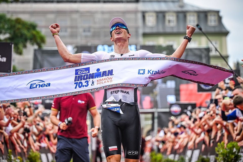 Kacper Stępniak - zwycięzca w Enea IRONMAN 70.3 Kraków / Fot.: Bartłomiej Zborowski / Sport Evolution
