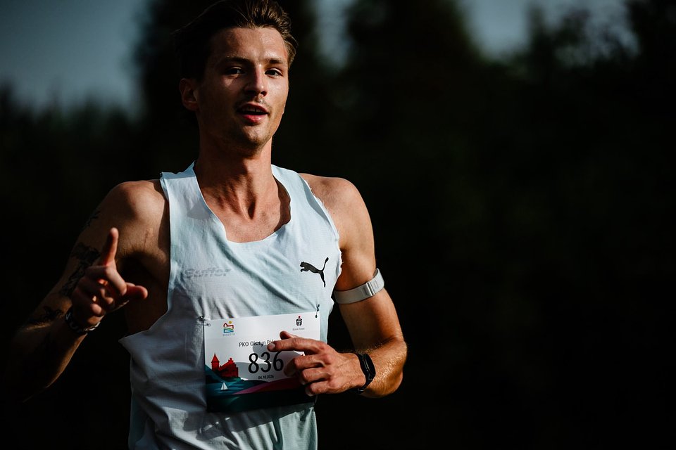 Aleksii Pysarev - zwycięzca PKO Olsztyn Półmaratonu / Fot. Bartek Syta / Sport Evolution