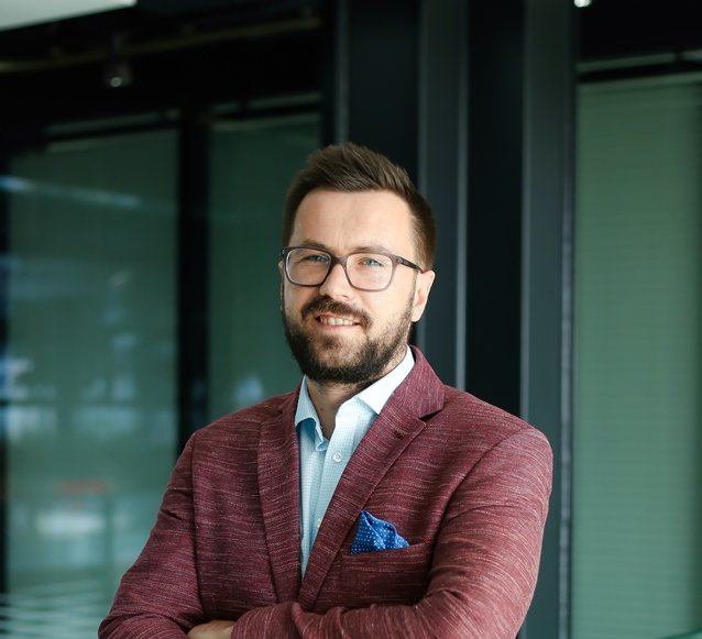 Wojciech Czapeczko_weekly.jpg