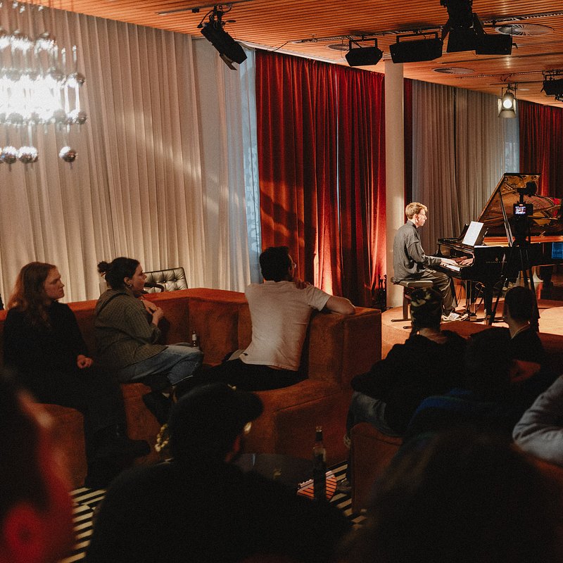 JJ 2025 Wrapped (c) Philipp Gladsome (3).jpg