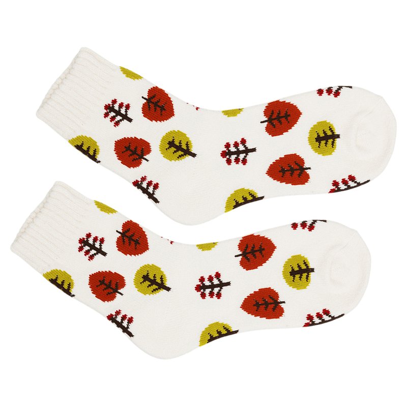 Empik_Hello_Autumn_liście_39,99zł (1).jpg