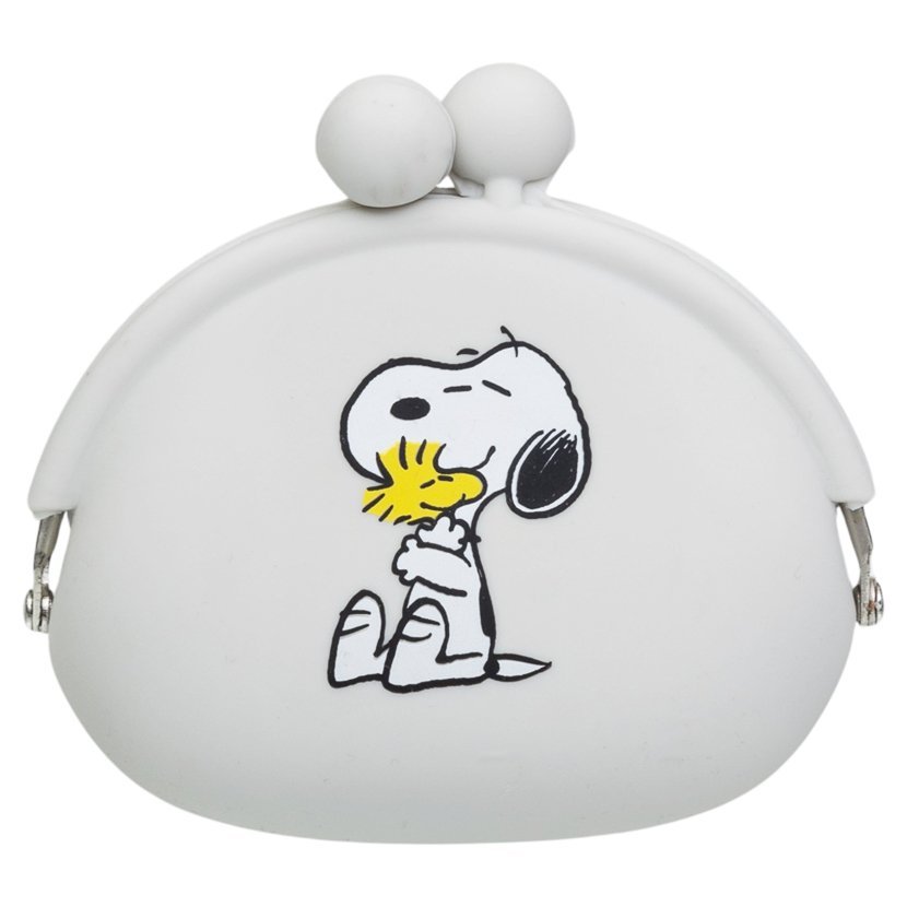 SNOOPY BTS COIN POUCH 24,99.jpg