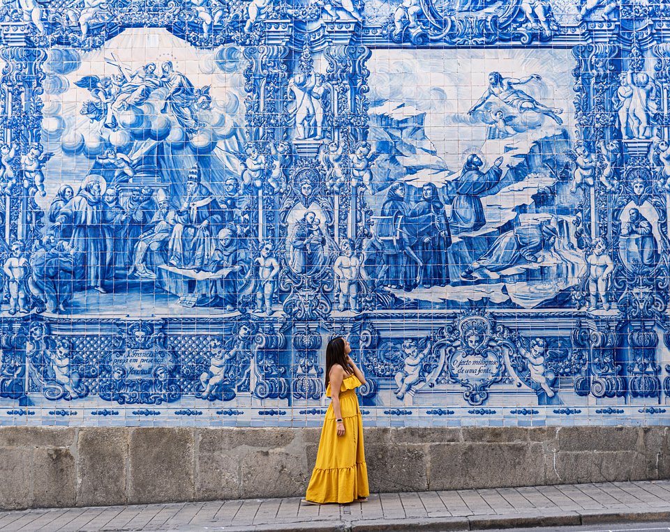 LOT Polish Airlines materials