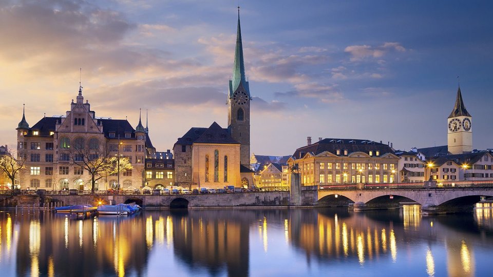 Materiały prasowe PLL LOT