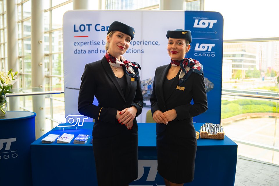 Materiały prasowe PLL LOT