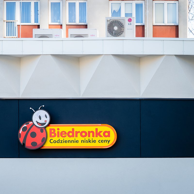 Fot. Biedronka Uniwersytecka 12 Katowice 4.jpg