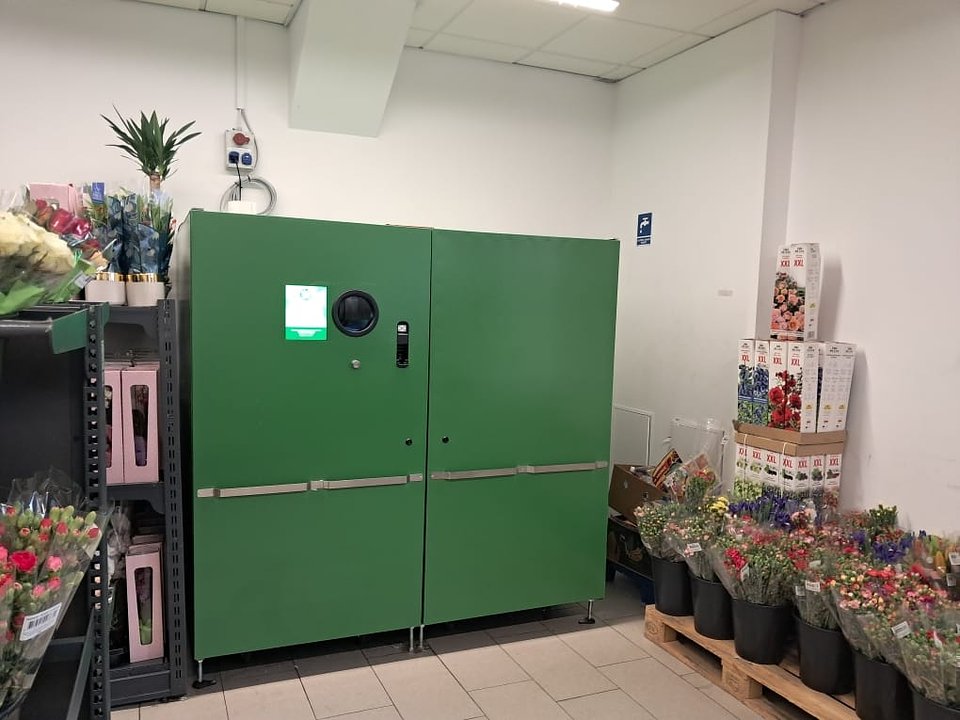 Recyklomat w sklepie Biedronka w Zakopanem (ul. Jagiellońska 18C)