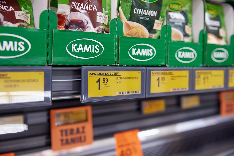 Biedronka elektroniczne etykiety cenowe.jpg