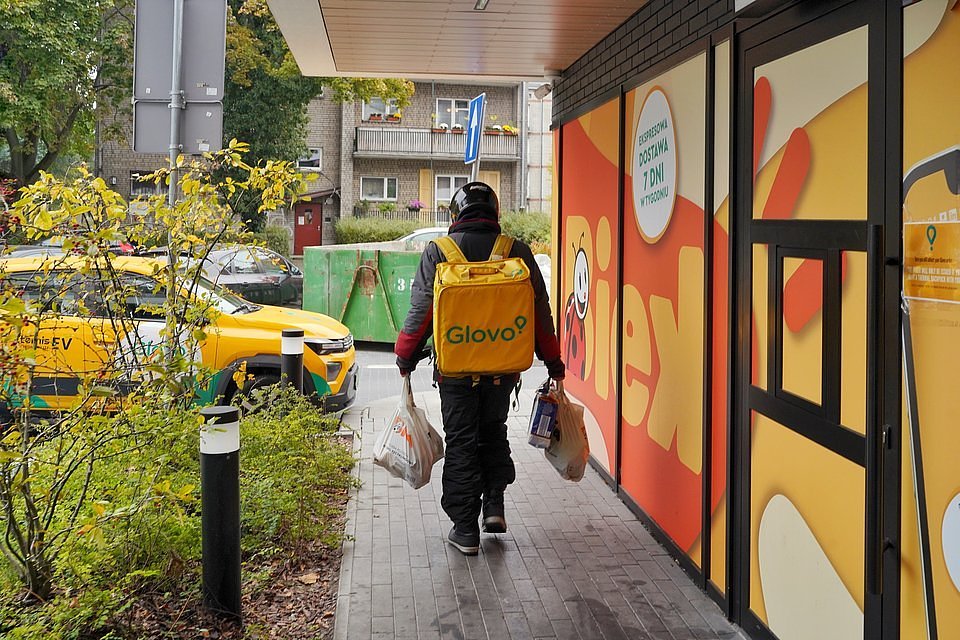 BIEK x Glovo.jpeg