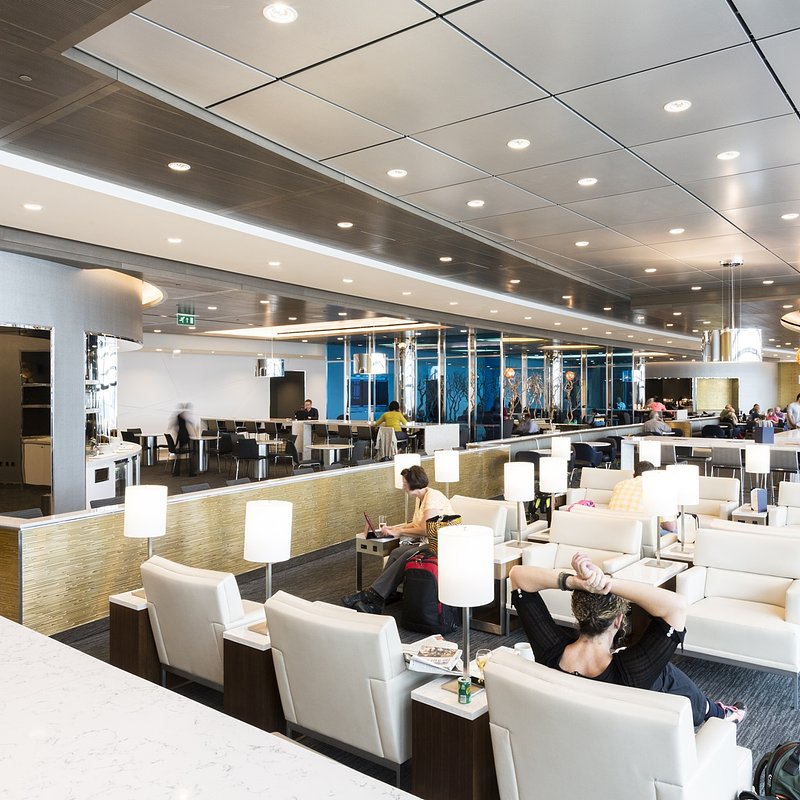 UK_Heathrow Airport_lounge_fot_Philip Durrant_knauf_ceiling_solutions5.jpg