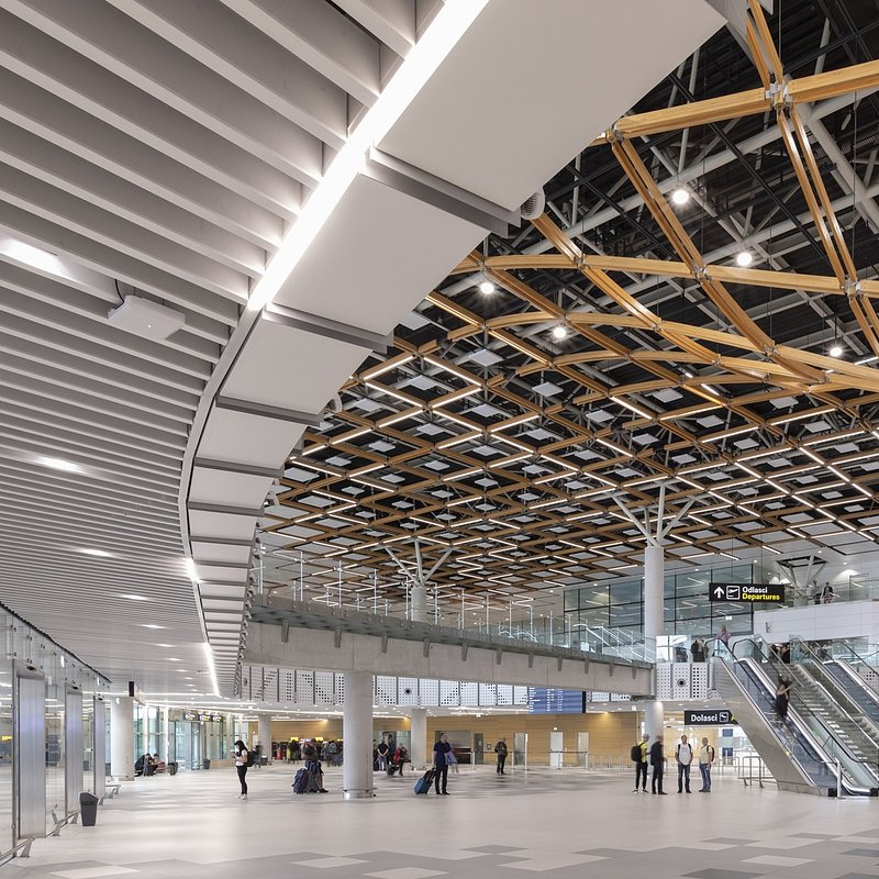 Knauf_Ceilings_Airport-Split-HR_Reference-Image_©Miljenko Hegedic.jpg
