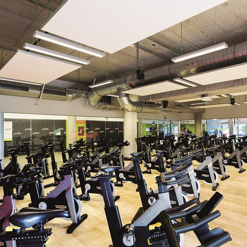 Hiszpania_gym Vidding Alcántara_madryt_knauf_ceiling_solutions_silownia.jpg