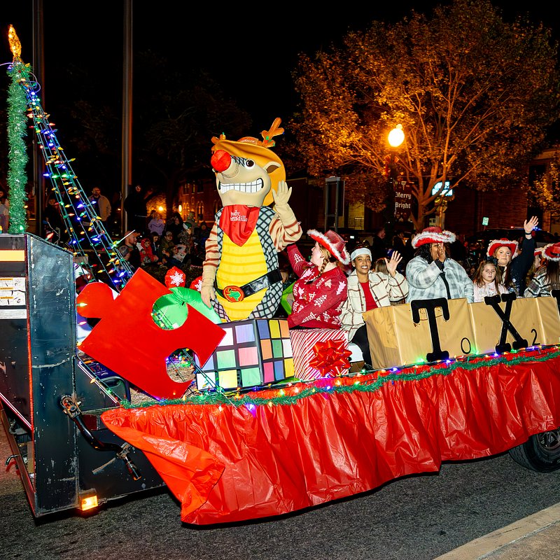 20241202_TempleXmasParade_102.jpg