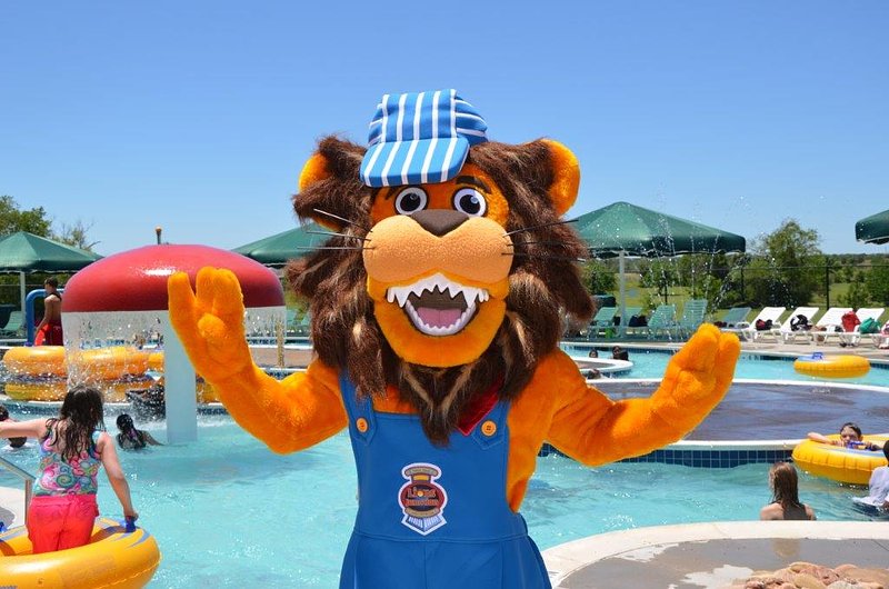 Lions Junction Water Park 18.jpg