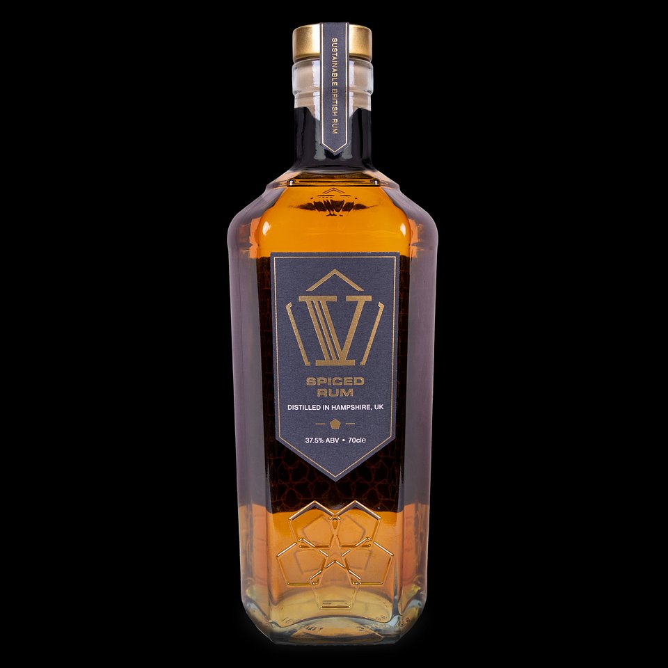 product-vrum-70cl-pentagonGlassBottle-spiced-front_02.jpg