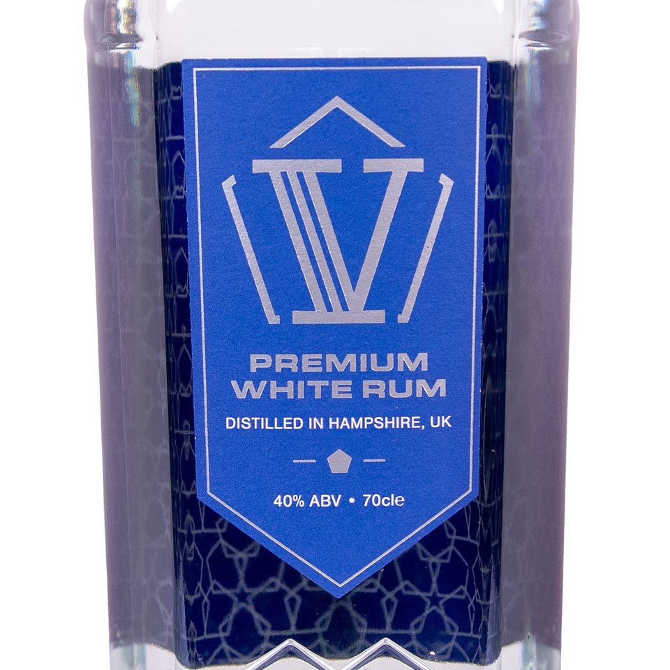 product-vrum-70cl-pentagonGlassBottle-premium-front_03.jpg