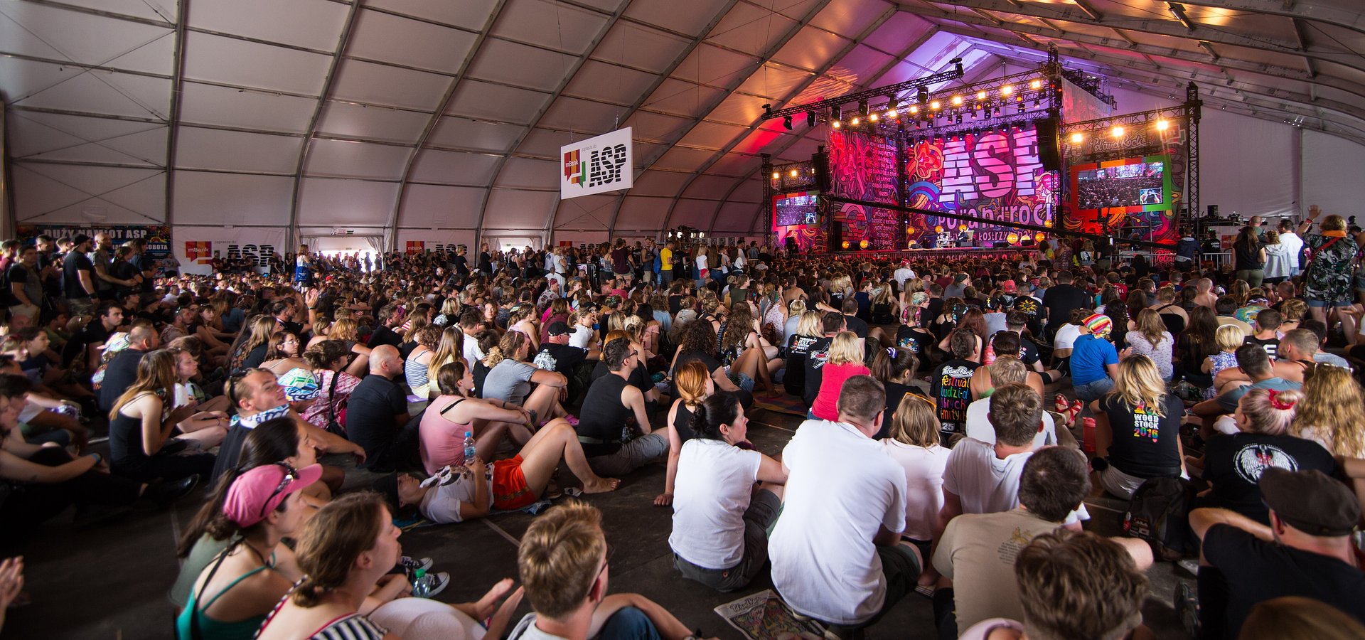Dziennikarze Onetu poprowadzą spotkania na Akademii Sztuk Przepięknych podczas Pol’and’Rock Festival ONLINE – Najpiękniejszej Domówki Świata
