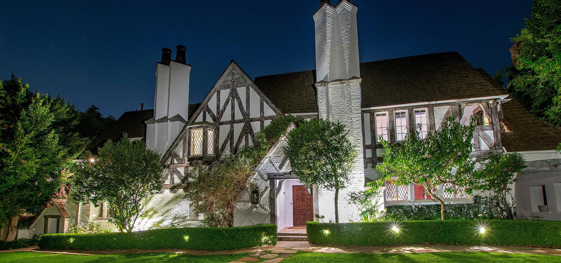 Jade Mills Announces Listing of Beverly Hills Estate for $14.495 Million