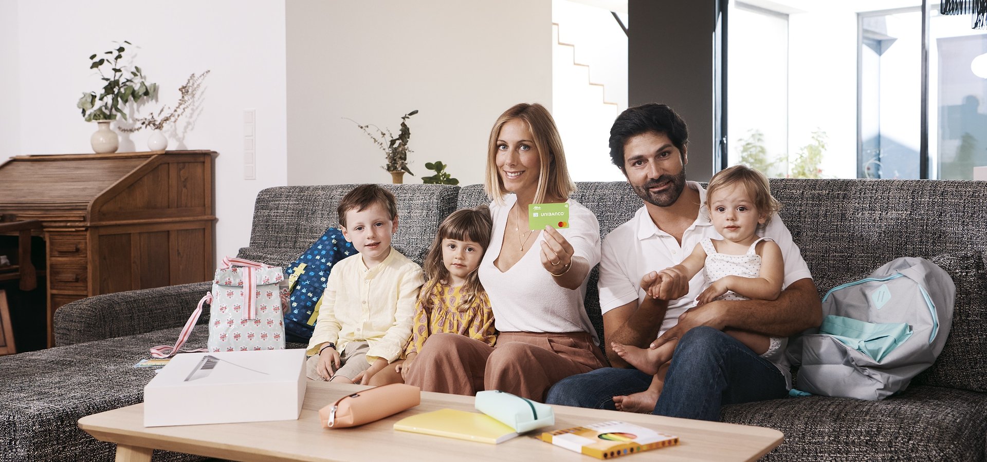 Influenciadores contam com a App UNIBANCO em nova campanha