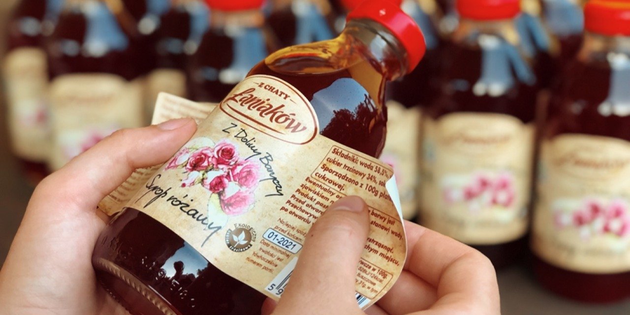Prezentacja przykładów brandingu owoców jagodowych