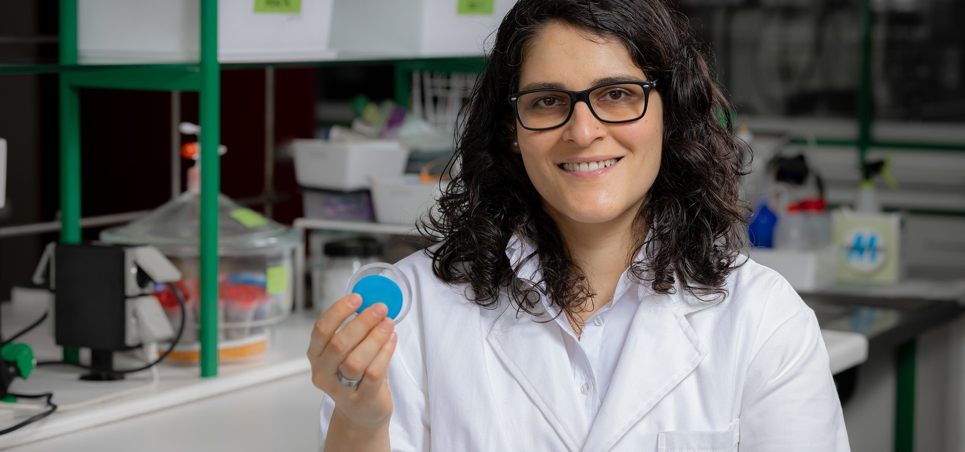 Investigação sobre cancro, visão, captura de carbono e contaminação do solo distingue 4 jovens cientistas portuguesas
