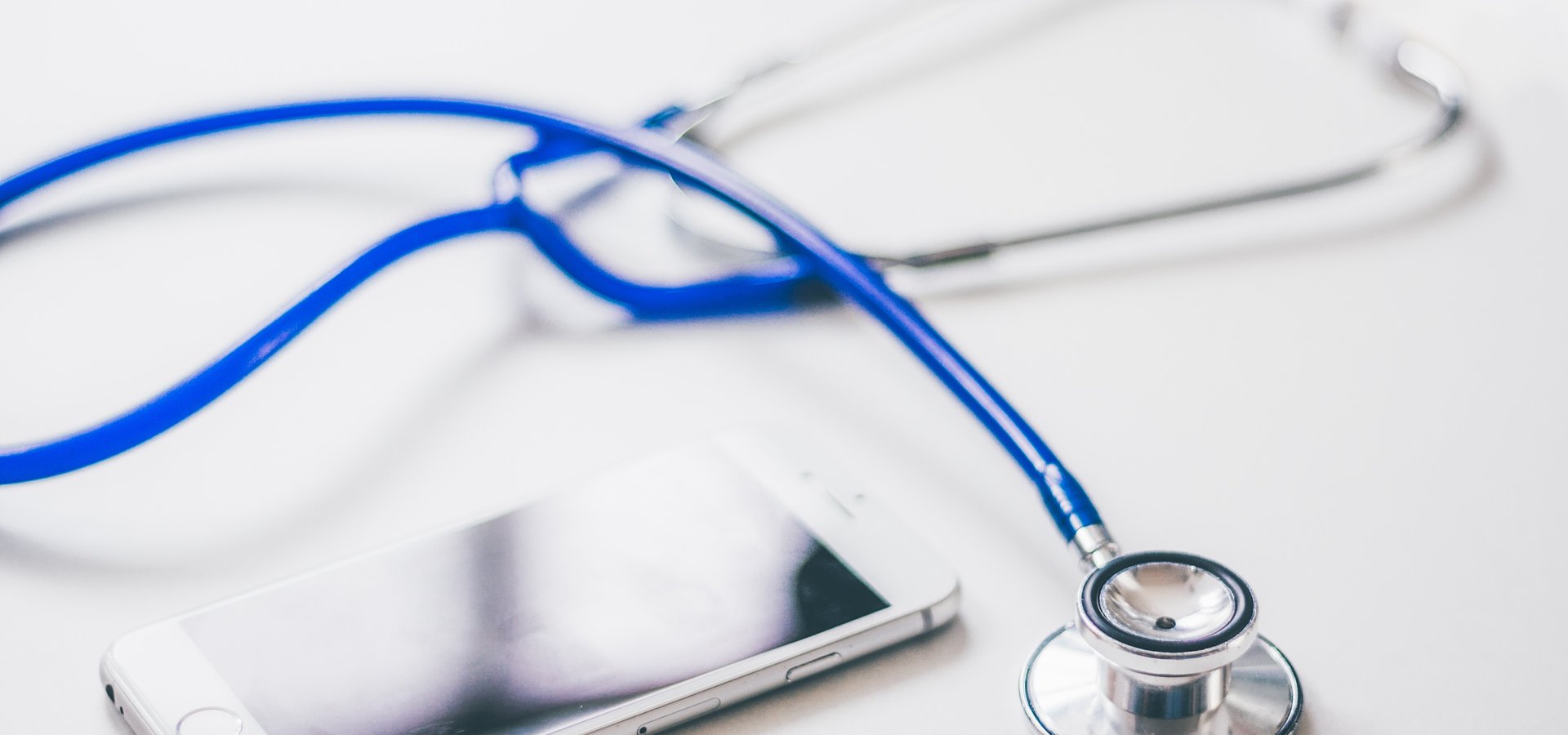 Z jakimi powikłaniami najczęściej do internisty zgłaszają się osoby, które przeszły COVID? Jakimi ćwiczeniami można sobie pomóc po COVID?