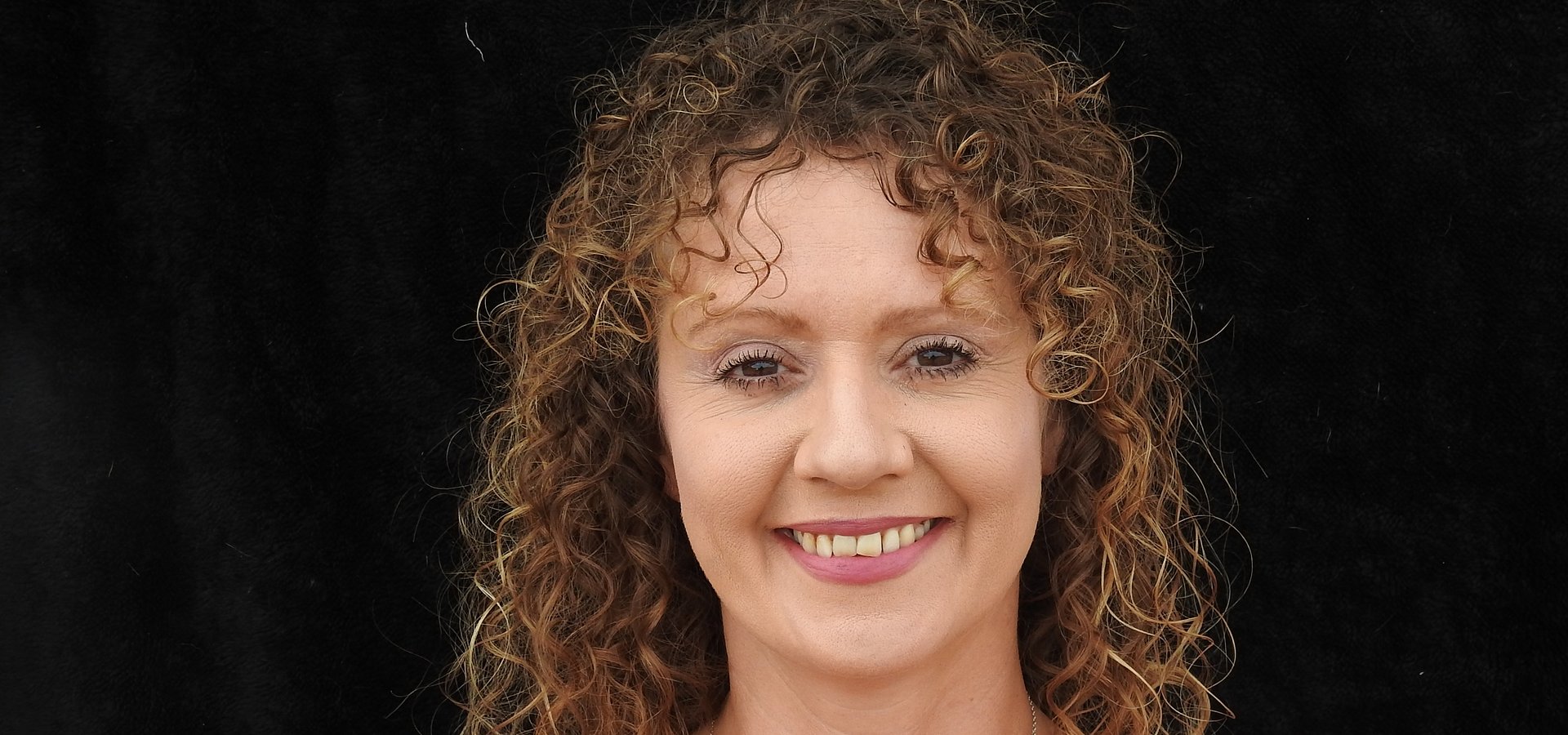 Suzanne Gonzalez Affiliates with the Scottsdale/Carefree Office of Coldwell Banker Realty