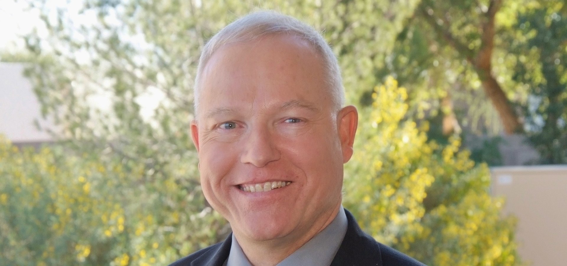 Wes Waddle Affiliates with the Sun City West RH Johnson Office of Coldwell Banker Realty